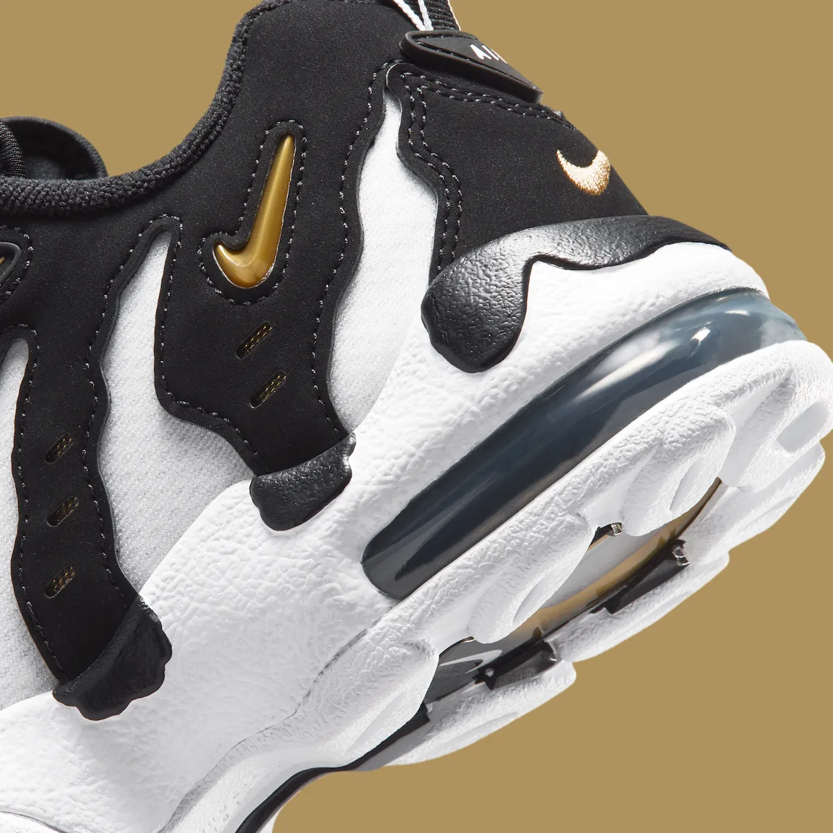 Deion Sanders’ Nike Air DT Max 96 Low 迪昂·桑德斯经典橄榄球训练鞋黑白金配色5月1日震撼登场