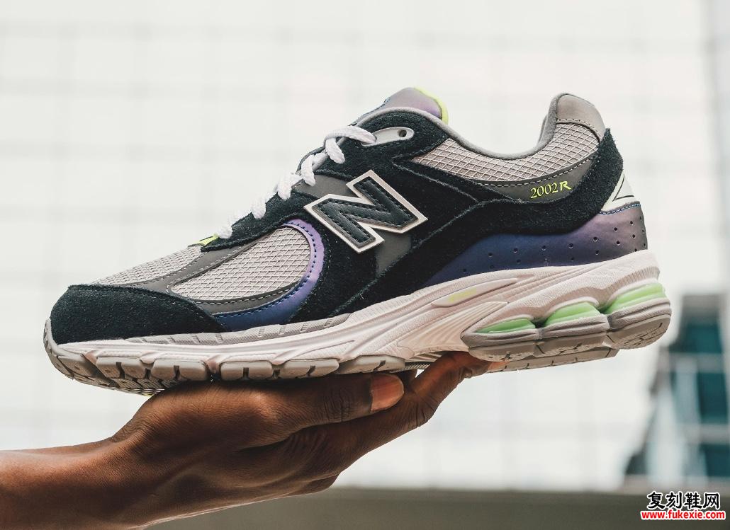 DTLR X NEW BALANCE 2002R “PURPLE NOIR” 将于 2024 年 5 月发布