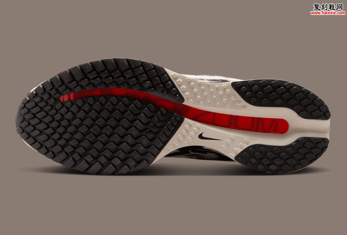 Nike Pegasus Premium “Cow Print” 奶牛纹配色2026秋季发售：全掌可视Air Zoom + ZoomX三重缓震