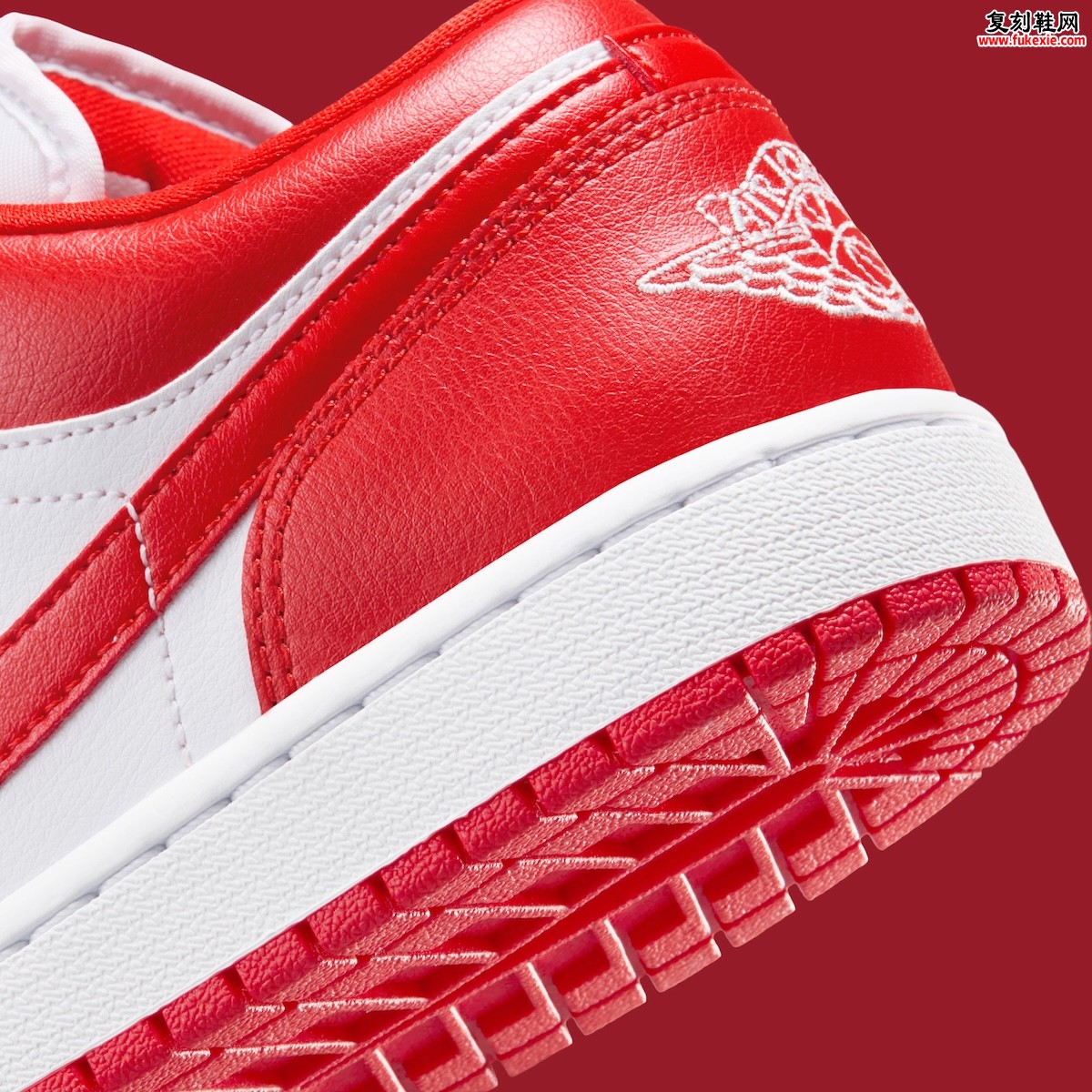 Air Jordan 1 Low “White/Chile Red”“白红” 2026春季回归:以纯粹芝加哥演绎经典美学