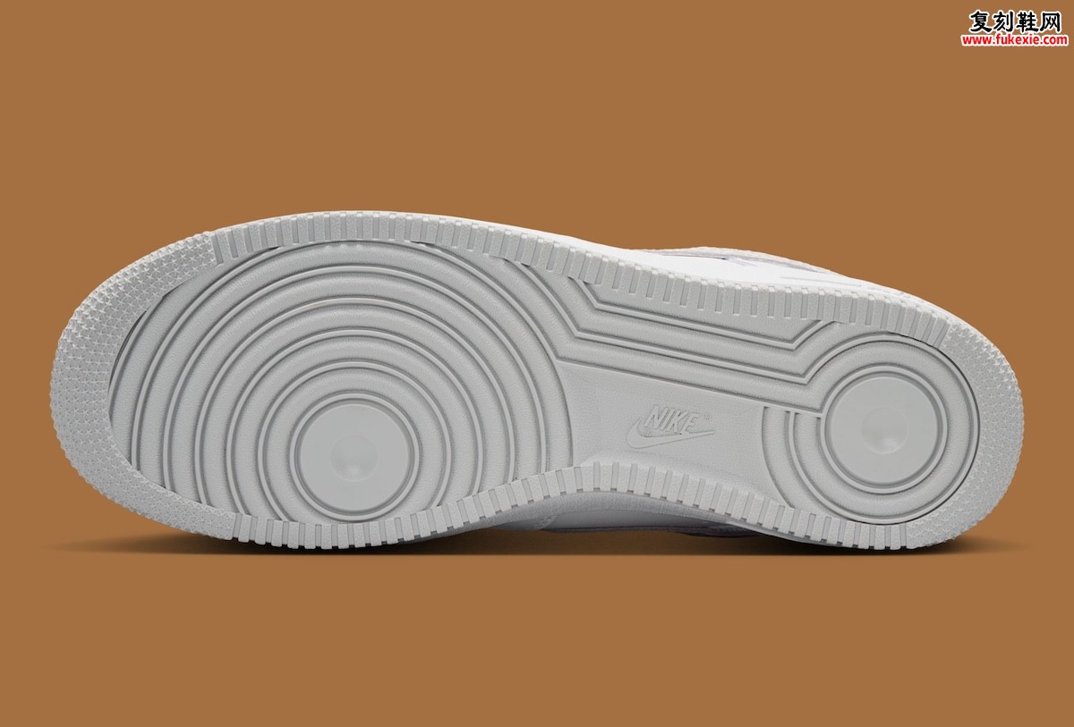 Nike Air Force 1 Low “Safari” 石斑纹金橘点缀 2026夏季再造经典 独家细节解析与上脚预览插图5 Nike Air Force 1 Low “Safari” 石斑纹金橘点缀 2026夏季再造经典 独家细节解析与上脚预览