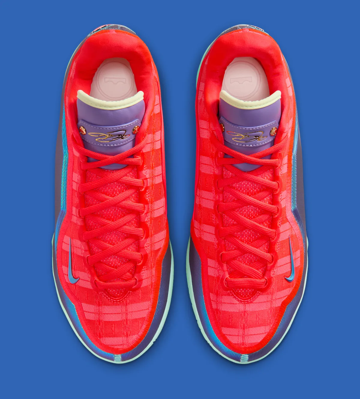 耐克LeBron 23 “圣诞礼袜”配色致敬詹姆斯传奇生涯 将于2025年12月26日发售