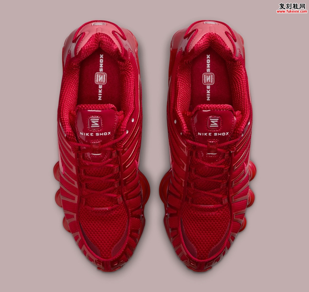 Nike Shox TL “Gym Red” '健身红' 2025秋季复刻：糖果光泽气柱跑鞋，重塑千禧潮流经典
