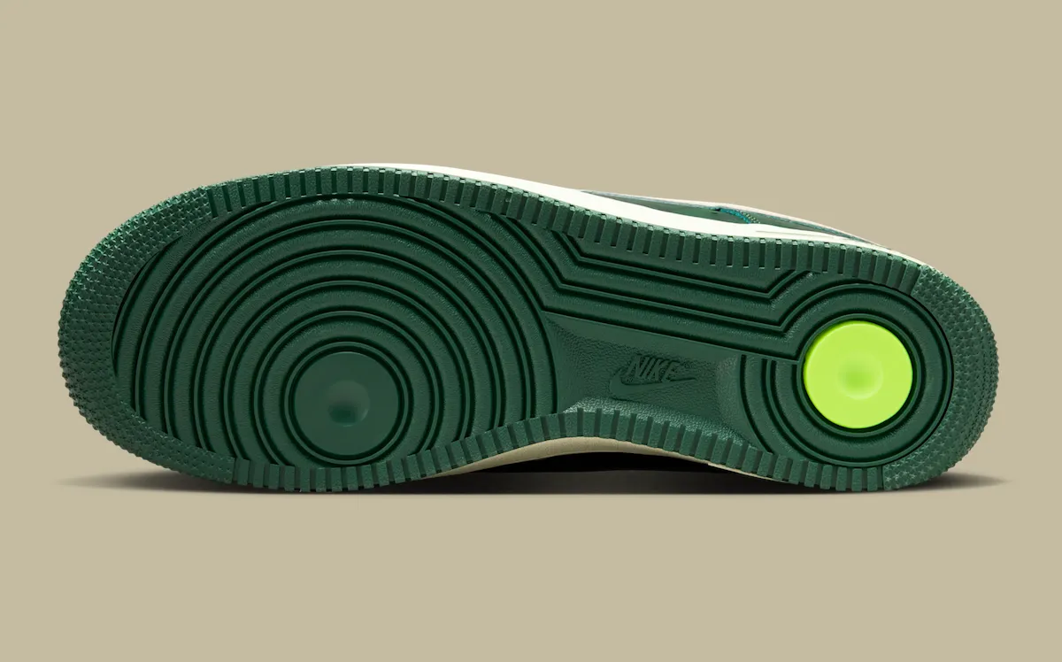 LAAMS x Nike Air Force 1 “Please Post Bills”空军一号联名款12月发售 解析纽约街头美学