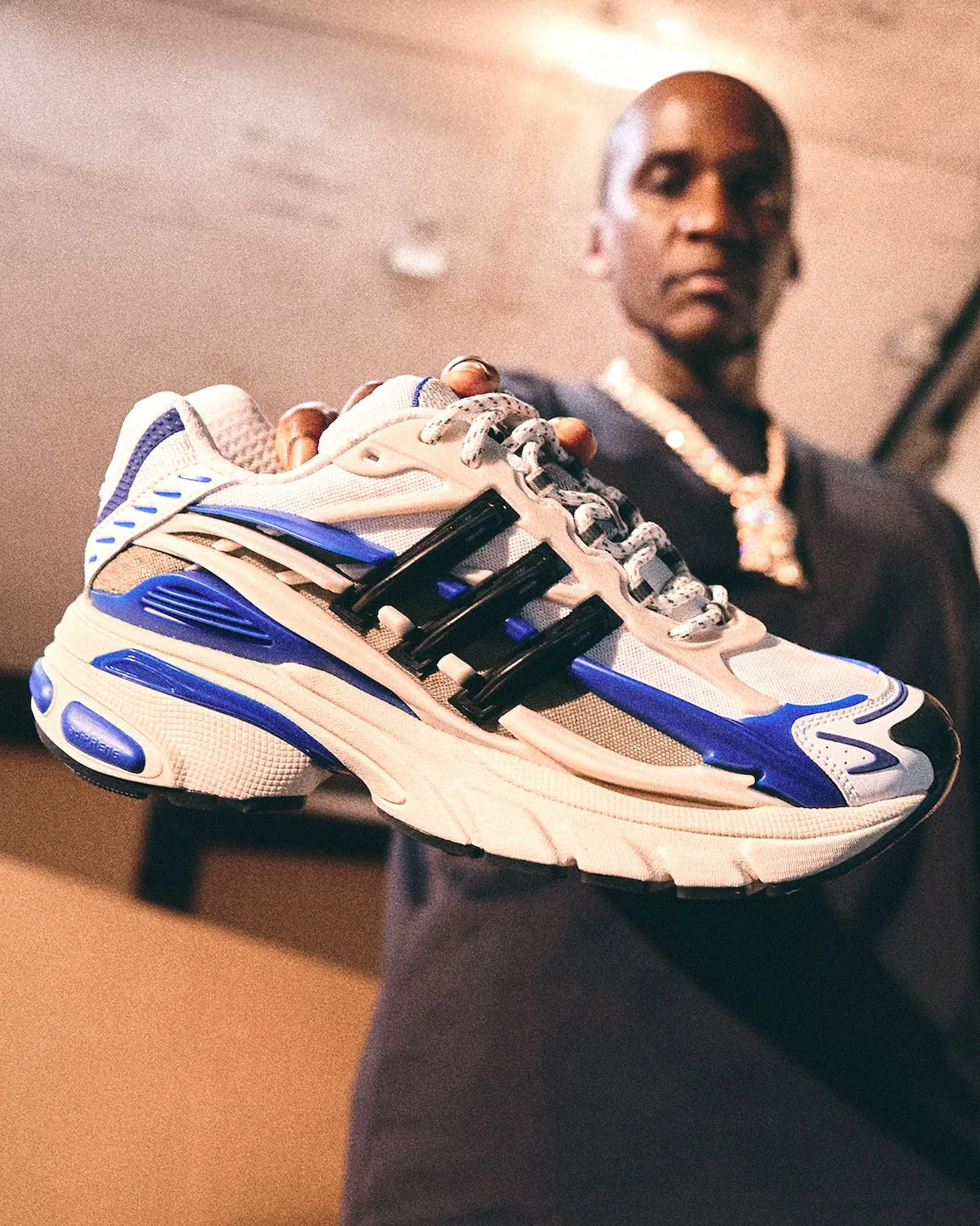 Pharrell x adidas Jellyfish “Blue”引爆拉斯维加斯,Jellyfish“蓝”限定登场引爆球鞋圈