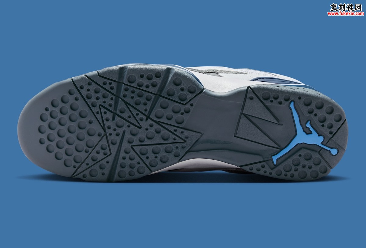 Jordan MVP 92 “Flint Grey” 乔丹MVP 92弗林特灰配色清爽登场，纯白皮革包裹燧石灰海军蓝细节致敬经典