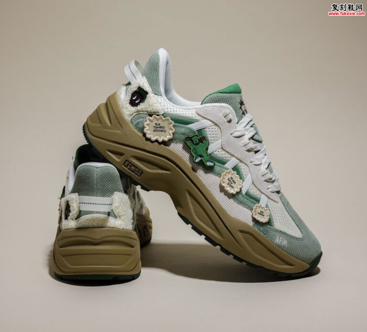 Rakeem Miles x K-Swiss 联名鞋二代发售 可拆卸徽章传递励志宣言