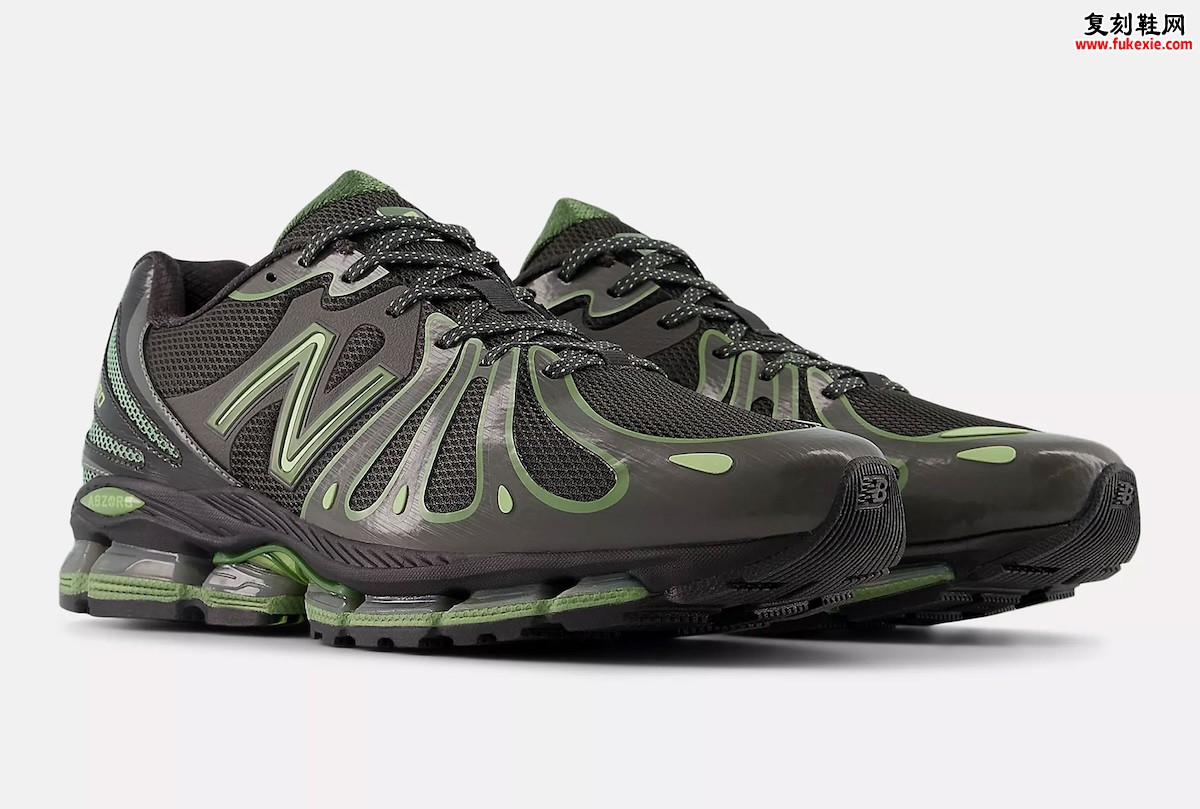 暗色调的层次革命：New Balance 1890 ‘黑灰绿’ 以结构美学重新定义机能跑鞋语言