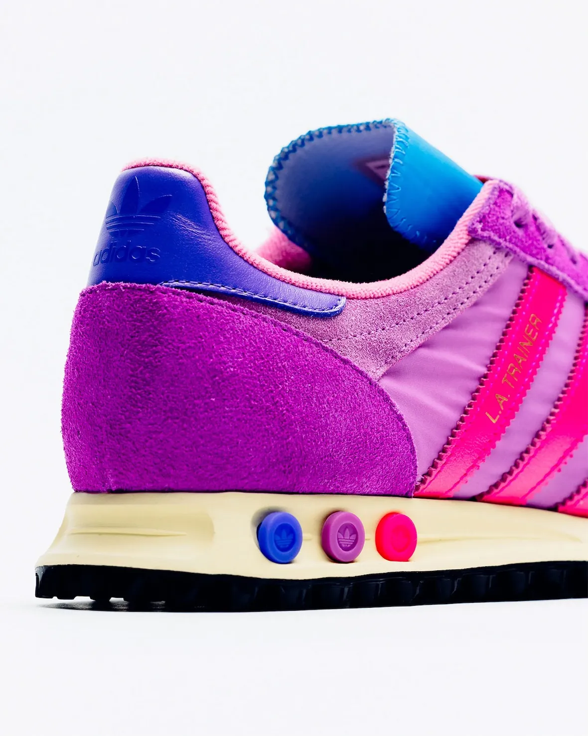 Sneaker Politics x adidas LA Trainer Celebrates Festival Culture重塑1984洛杉矶奥运经典训练鞋