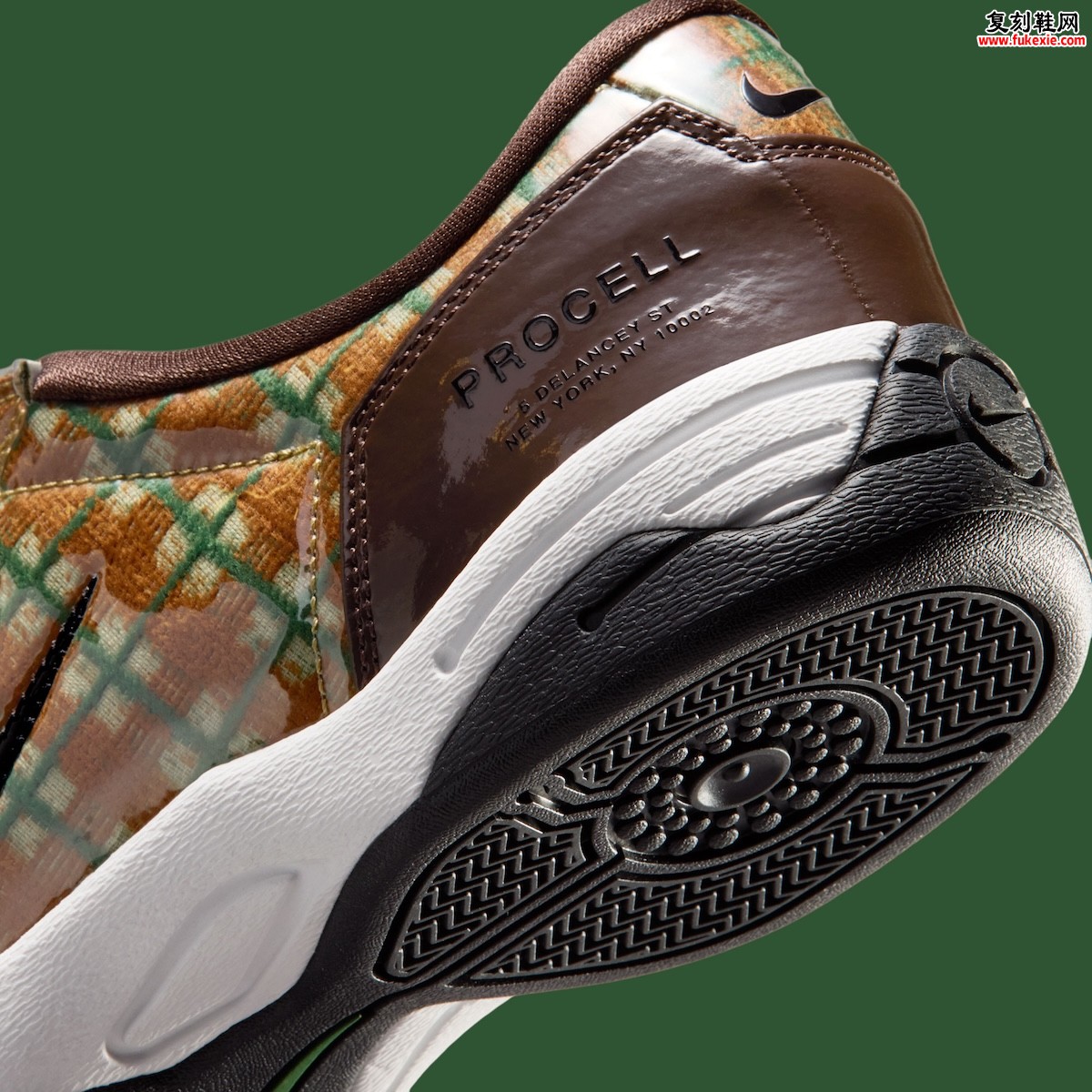 Procell x Nike Total 90 III联名鞋款2026年春季发售，布鲁克林复古店以毛圈纹理重塑千禧足球鞋