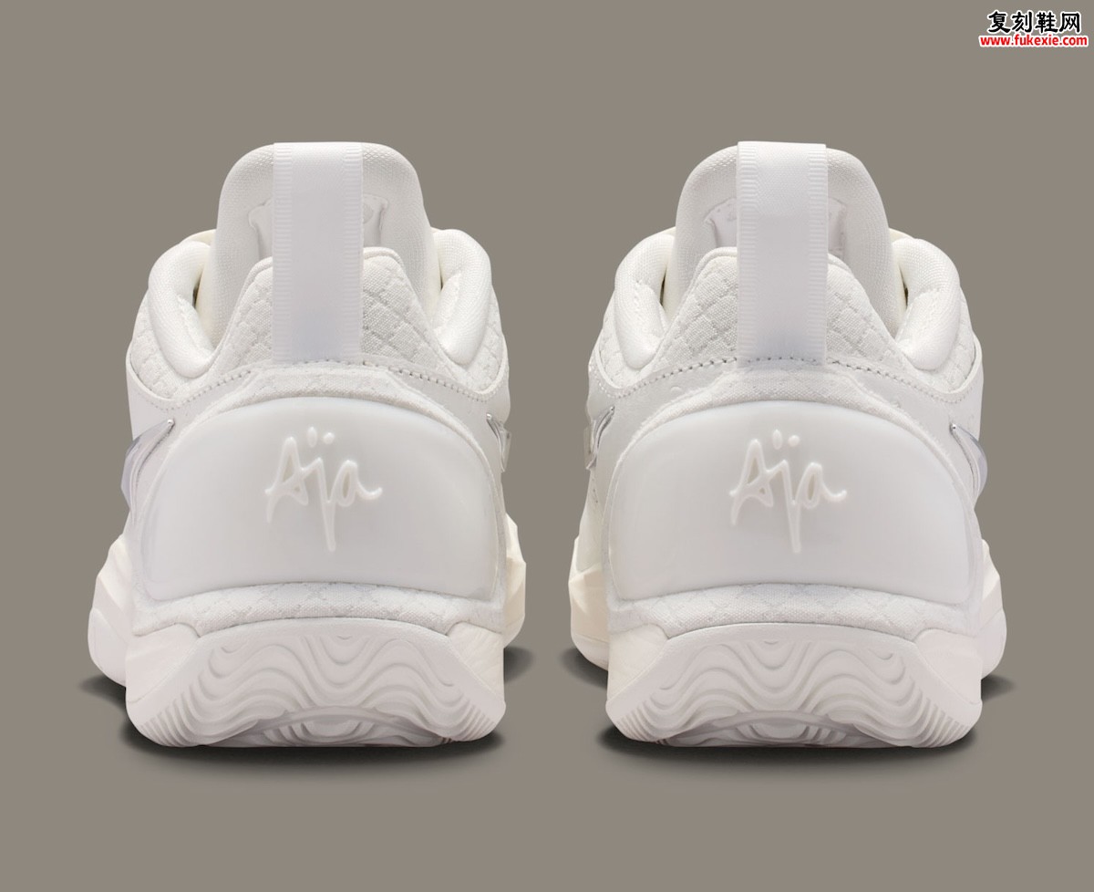 A’ja Wilson x Nike A’Two “White Label” 芝加哥全明星献礼,鸵鸟皮+绗缝内衬+宝石W饰物定义WNBA奢华新高度插图4 A'ja Wilson x Nike A'Two “White Label” 芝加哥全明星献礼,鸵鸟皮+绗缝内衬+宝石W饰物定义WNBA奢华新高度