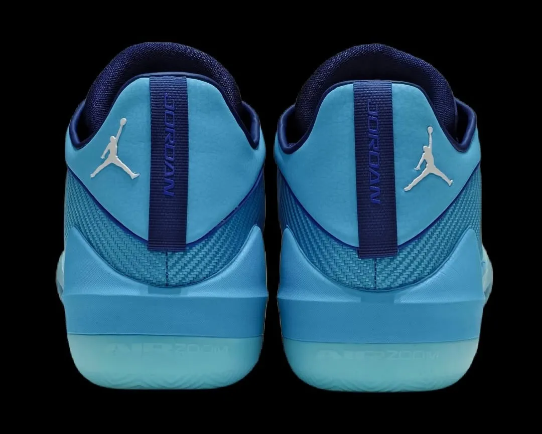 Jordan Triangle Baltic Blue 实物曝光 前掌内置 ZoomX 泡棉 网布皮革拼接 2026 秋季发售