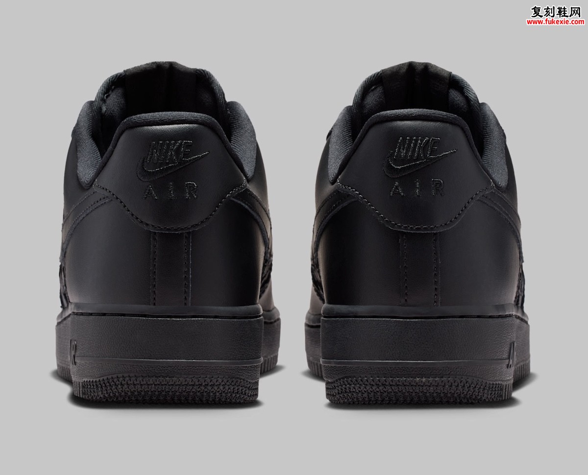 全黑鞋身暗藏立体星星压纹，Nike Air Force 1 Low “Black Stars” 2026 夏季低调登场