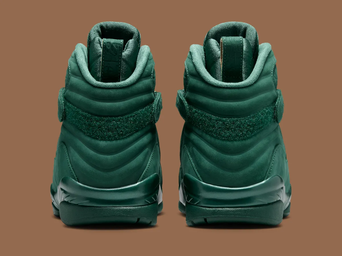 Air Jordan 8 BIN 23奢华全绿曝光，非洲浮雕纹麂皮硬质手提箱包装8月15日发售，定价355美元