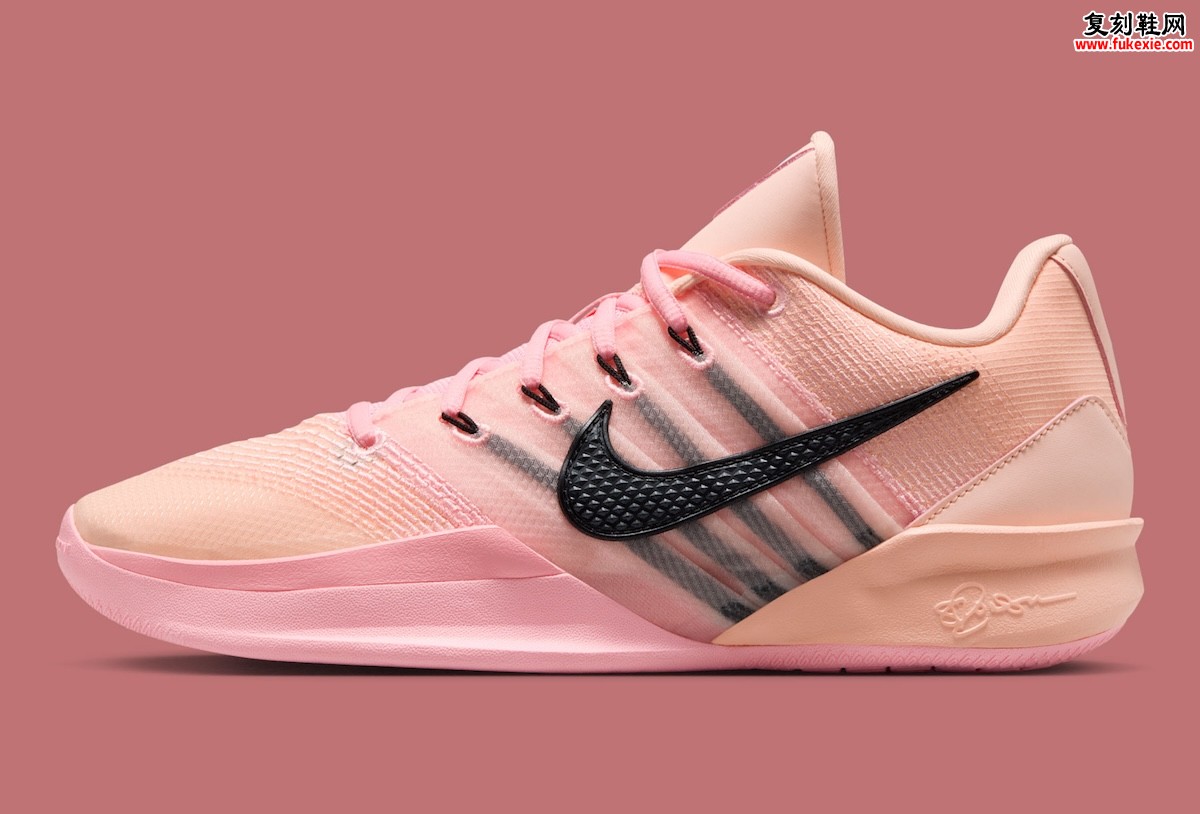 耐克Sabrina 3「绯红粉彩」配色亮相 粉蓝渐变设计诠释女性篮球美学