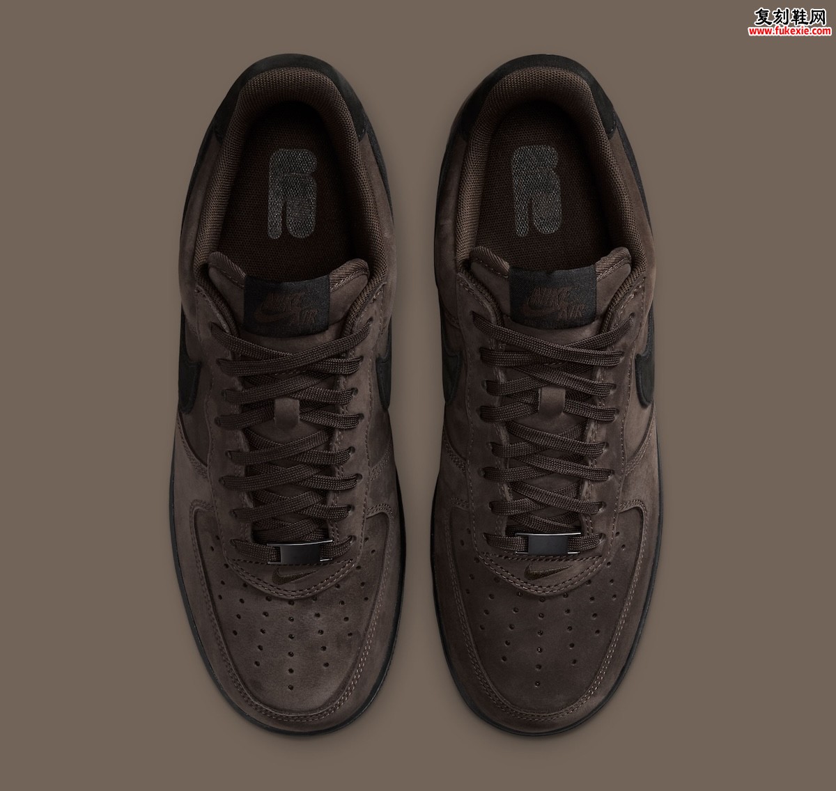 Nike Air Force 1 Low“Black Tea”“红茶”2026年4至5月发售，做旧棕黑配色搭配绒面革提升经典质感