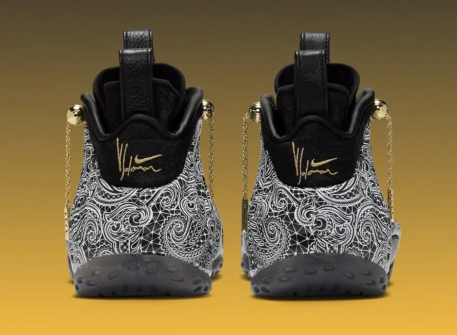 Victor Solomon联名Nike Air Foamposite One金色链条与金色细节点缀,拉斯维加斯Shoe Palace独家发售插图3 Victor Solomon联名Nike Air Foamposite One金色链条与金色细节点缀,拉斯维加斯Shoe Palace独家发售
