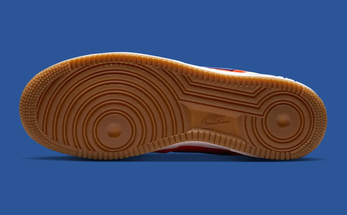 致敬”Bing Bong”口号诞生地Nike Air Force 1 “NYC Knicks” 安全橙 Rush 蓝复古生胶外底纽约限定插图5 致敬