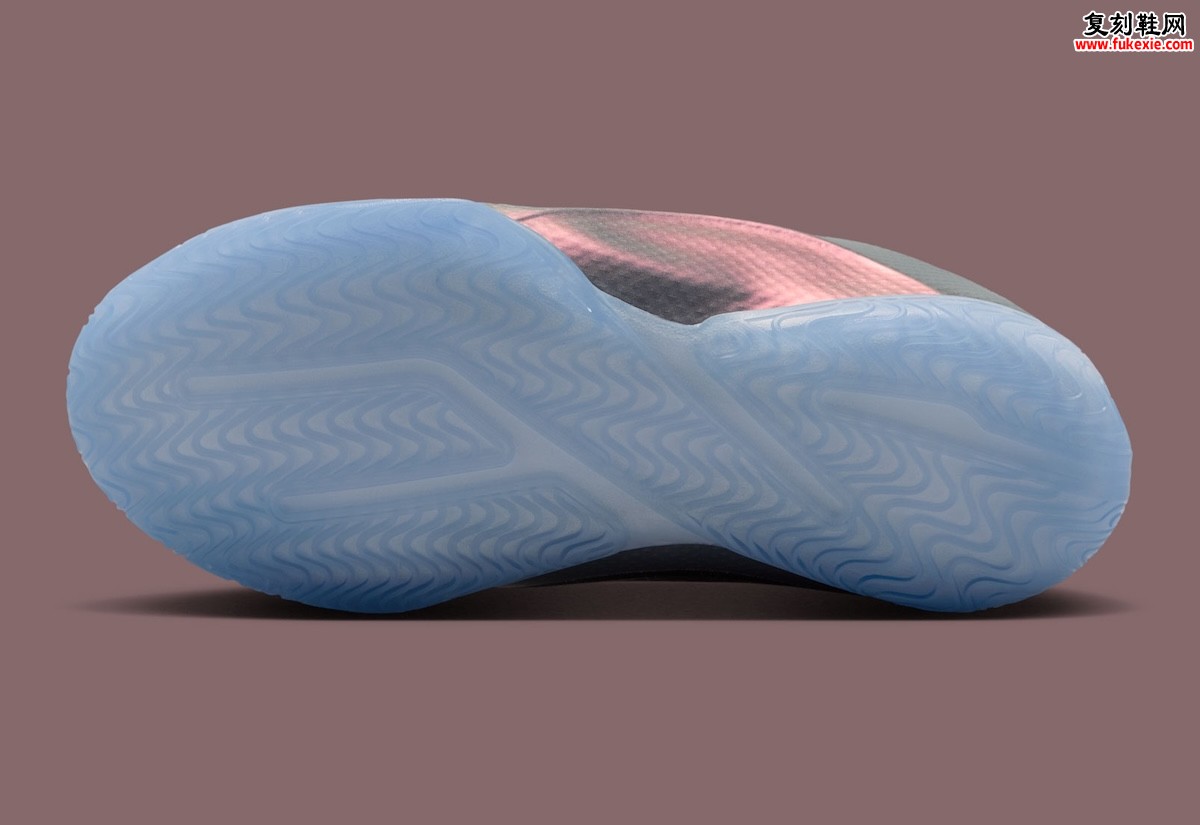 沉默中的宣言：LeBron 23 ‘Shut Up & Dribble’ 以未来感设计回应质疑，重塑运动员文化影响力