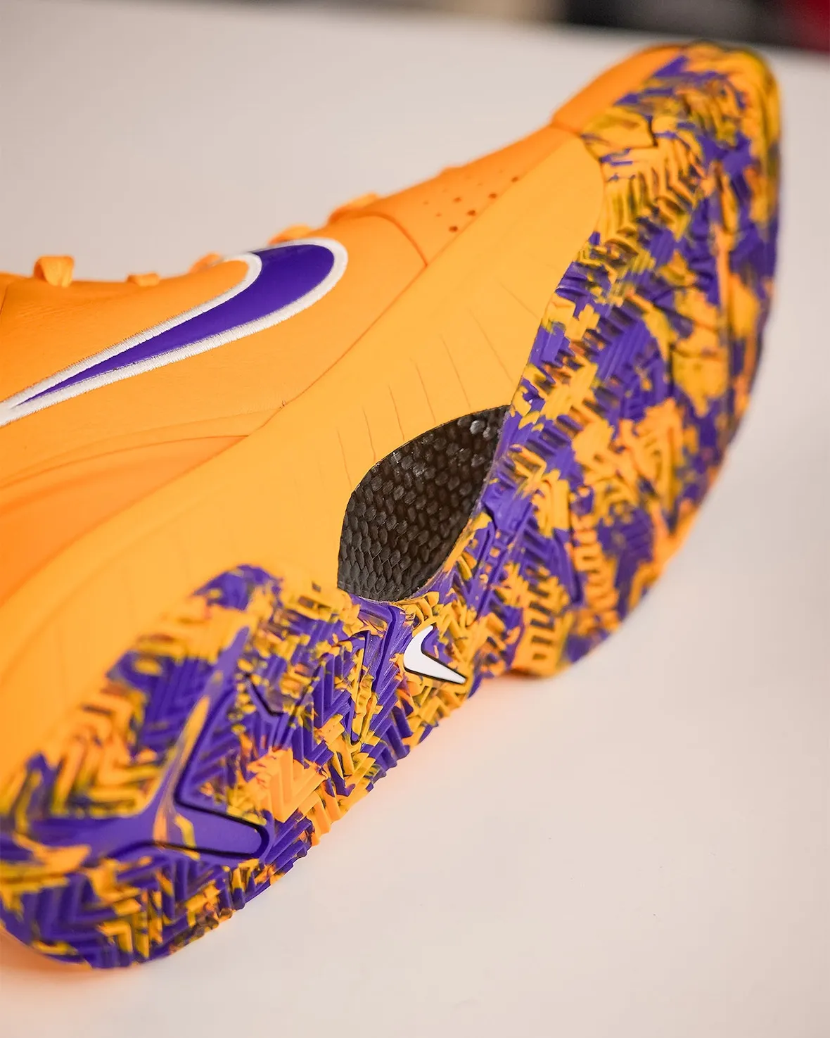Nike Kobe 4 Protro Draft Day “Lakers” 选秀日隐藏湖人配色,金色鞋身致敬96选秀,6月发售插图6 Nike Kobe 4 Protro Draft Day “Lakers” 选秀日隐藏湖人配色,金色鞋身致敬96选秀,6月发售