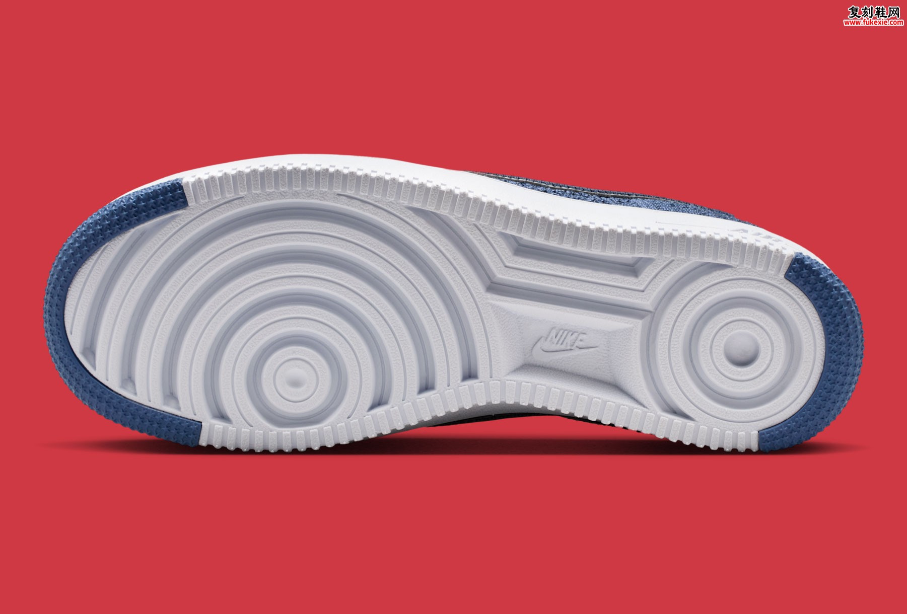 Nike Air Force 1 Ultra Flyknit Low “Robert Kraft” 克拉夫特联名款 新英格兰爱国者主题配色登场