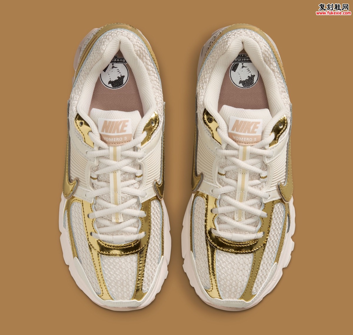 Nike Zoom Vomero 5 “Metallic Gold” 金属质感加持 Y2K 复古跑鞋,2026 夏季发售定价 170 美元插图3 Nike Zoom Vomero 5 “Metallic Gold” 金属质感加持 Y2K 复古跑鞋,2026 夏季发售定价 170 美元