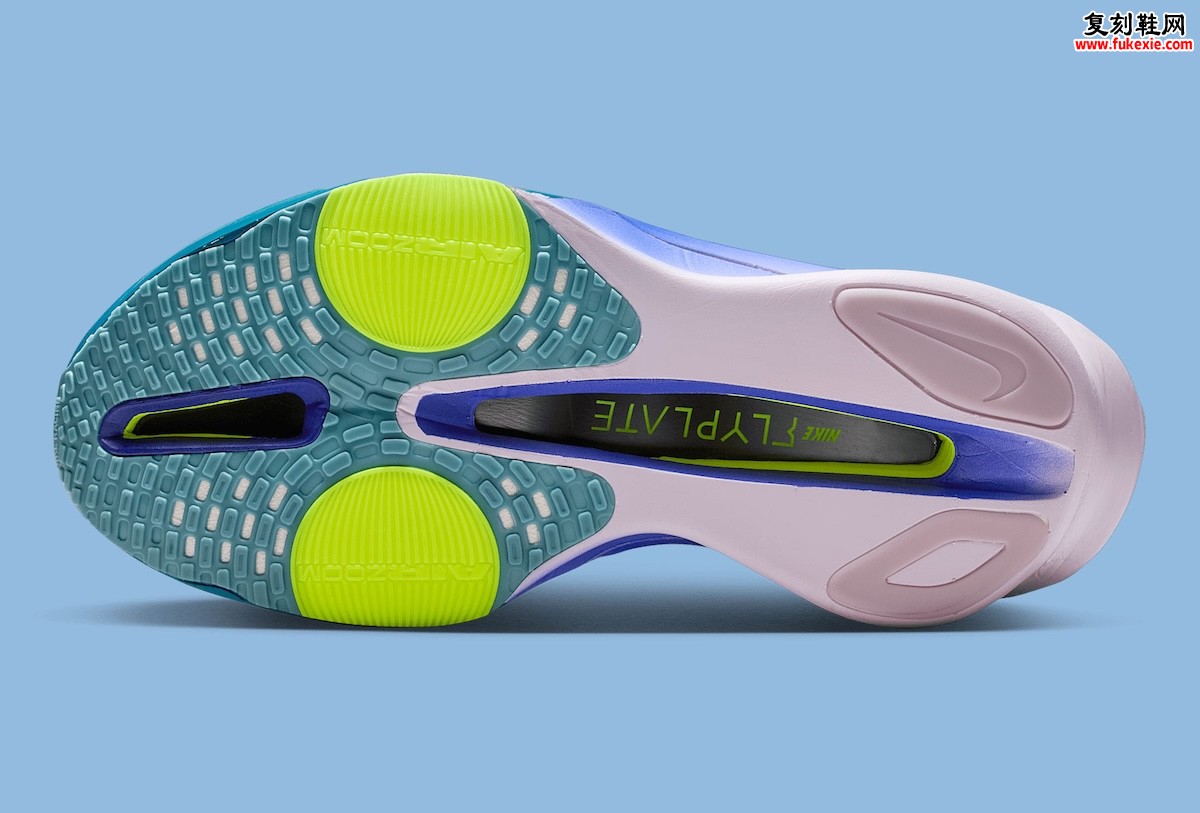 The Nike AlphaFly 3 Goes Aquatic Nike AlphaFly 3 “Obsidian/Doll” 跑鞋2025年秋季发售