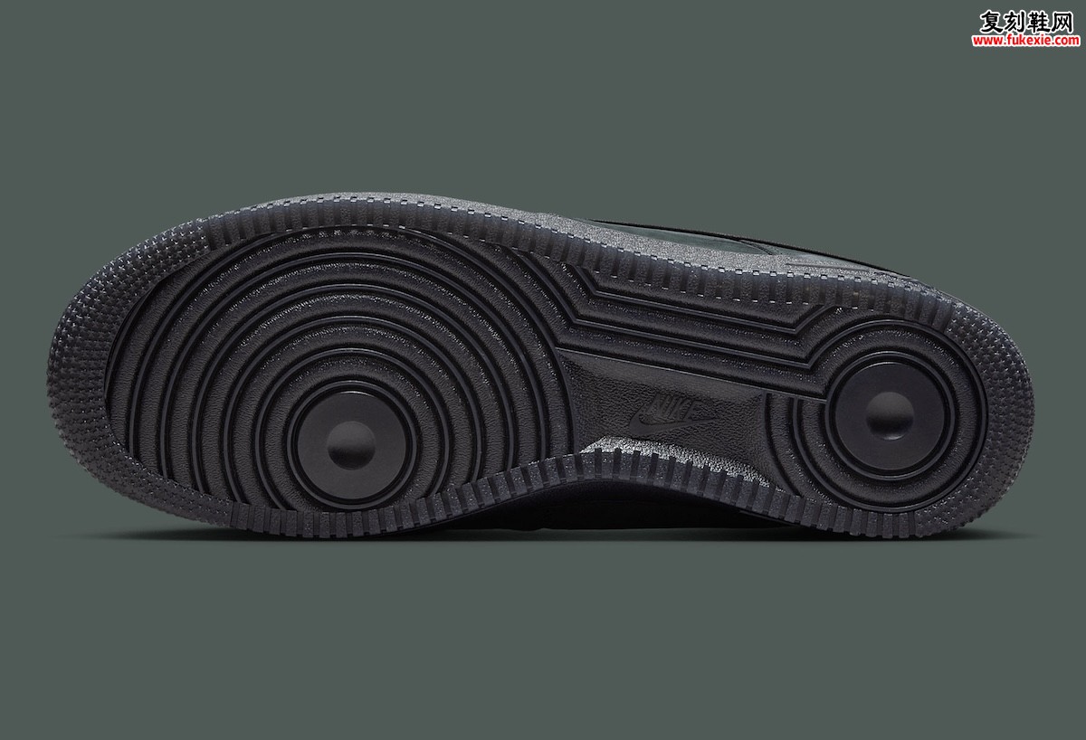 Nike Air Force 1 Low “Black Nubuck” 2025秋季重磅登场！Nike Air Force 1黑麂皮款即将发售