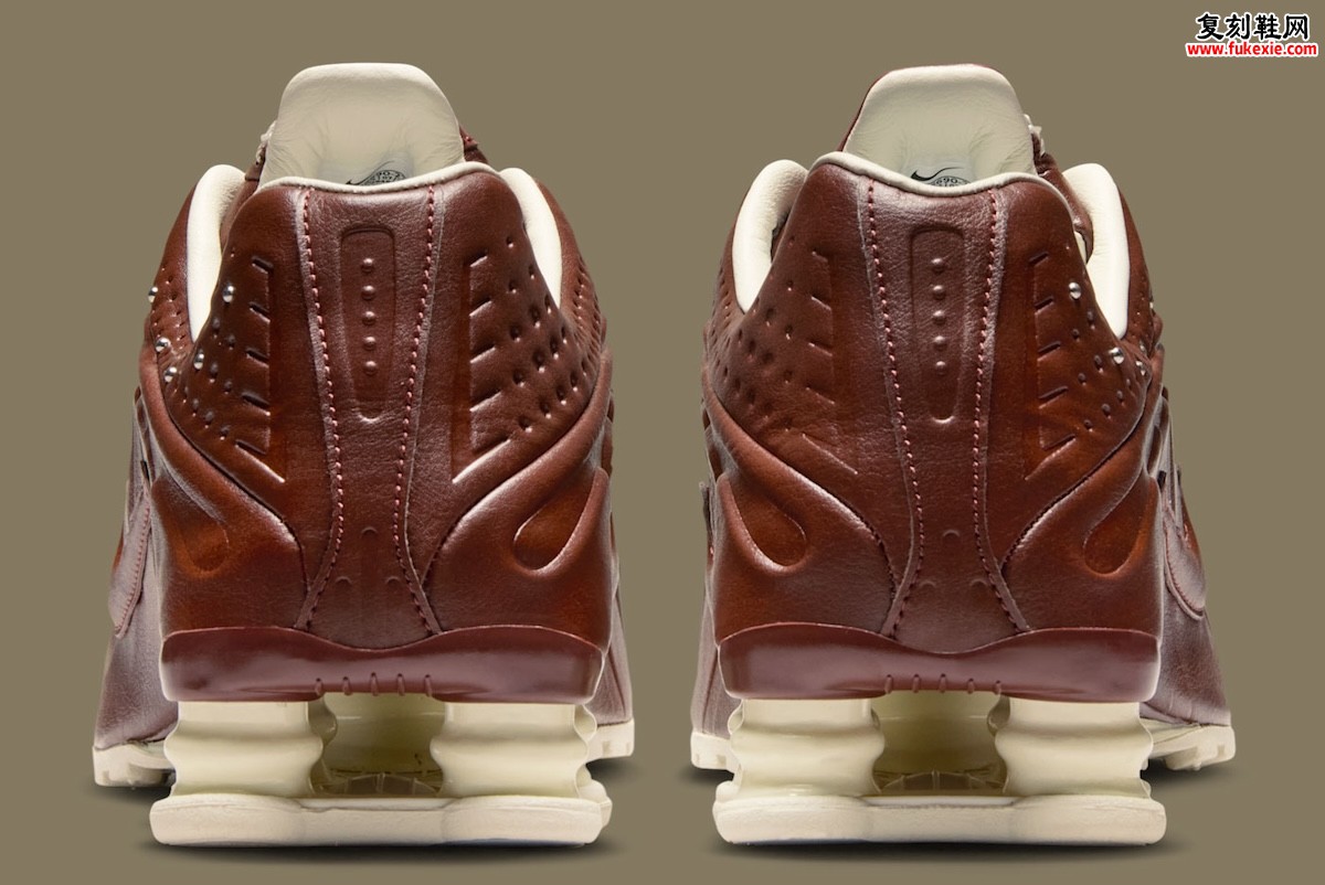 Nike Shox R4“Dark Pony”2025年秋回归，全皮革升级重塑千禧科技经典