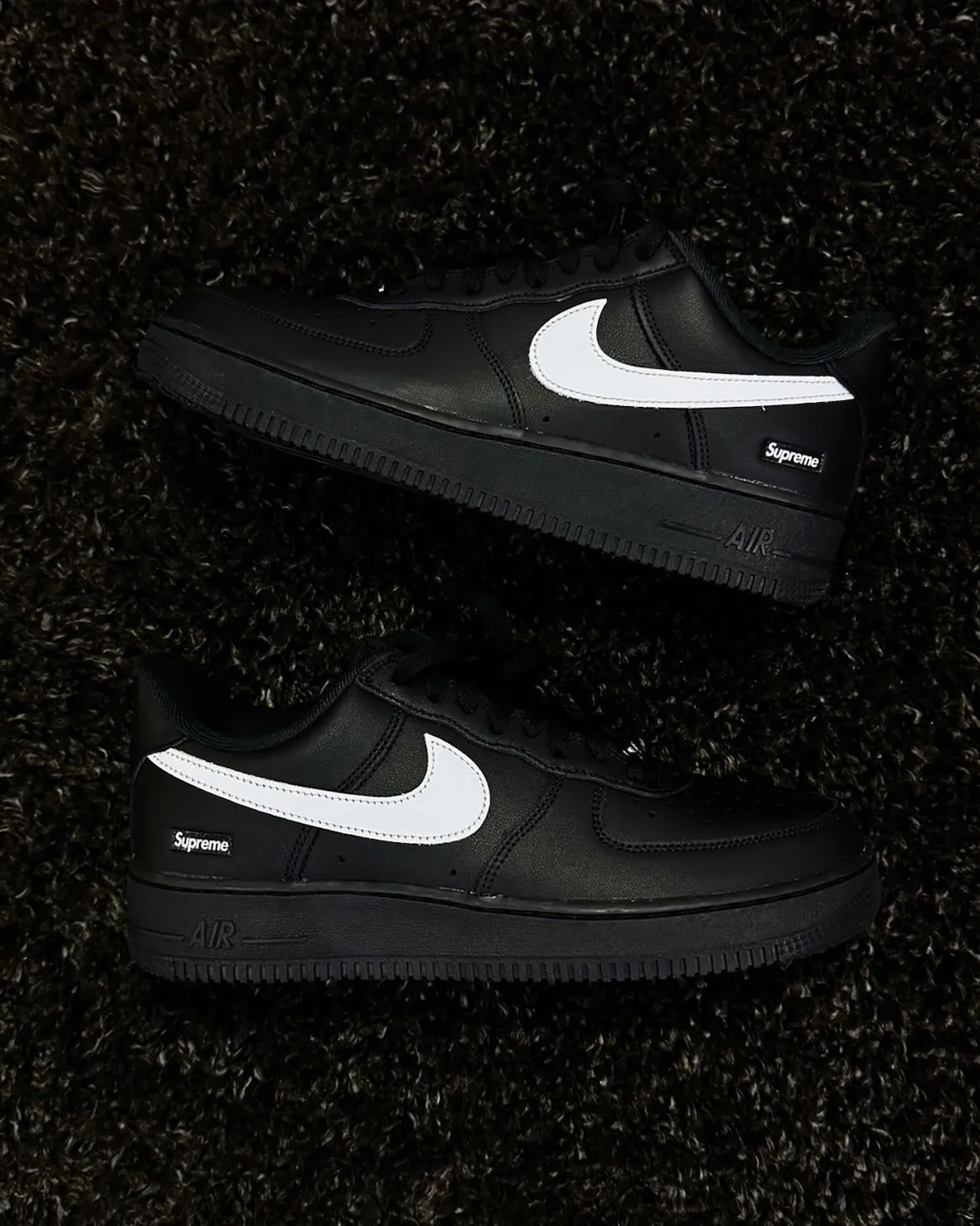 Supreme x Nike Air Force 1 Low “Black/White”  黑白配色9月18日发售