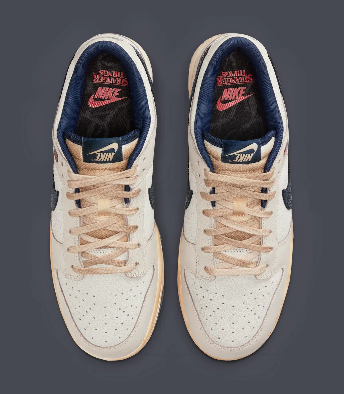Stranger Things x Nike Dunk Low Releases November 《怪奇物语》携手Nike再掀80年代风暴