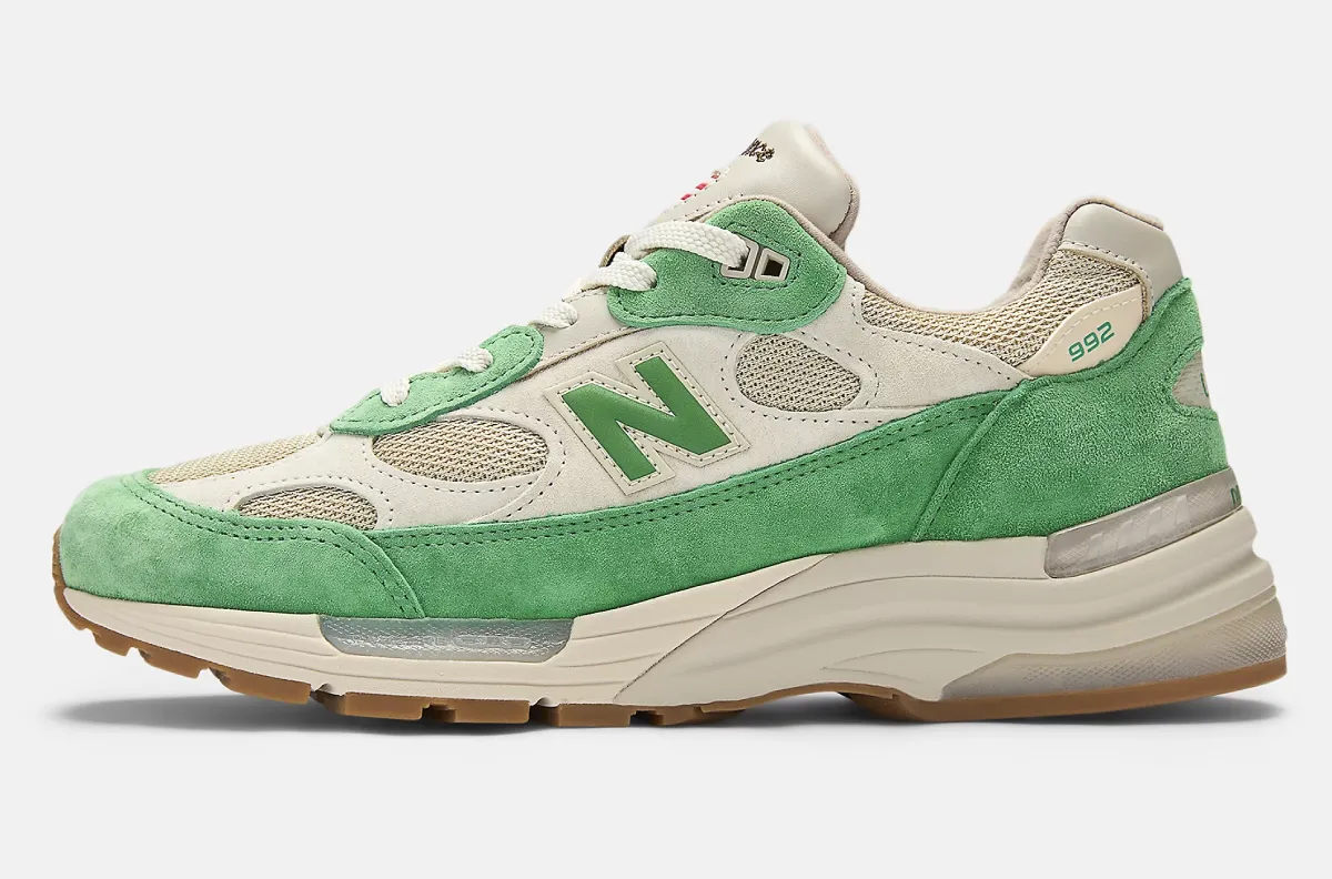 Joe Freshgoods联名NB 992米白绿麂皮复古做旧配色，只在Every Now and Then开业现场抽签发售