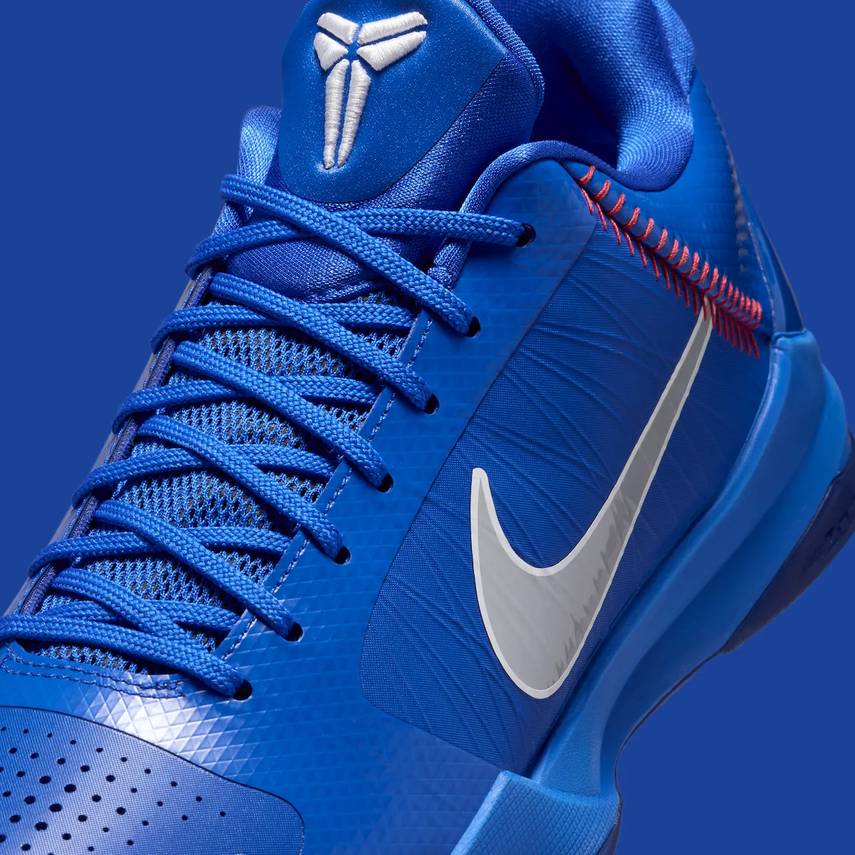 致敬洛杉矶之魂!Nike Kobe 5 Protro “Dodgers” 官图释出,8 月 15 日发售 提前欣赏插图6 致敬洛杉矶之魂!Nike Kobe 5 Protro “Dodgers” 官图释出,8 月 15 日发售 提前欣赏
