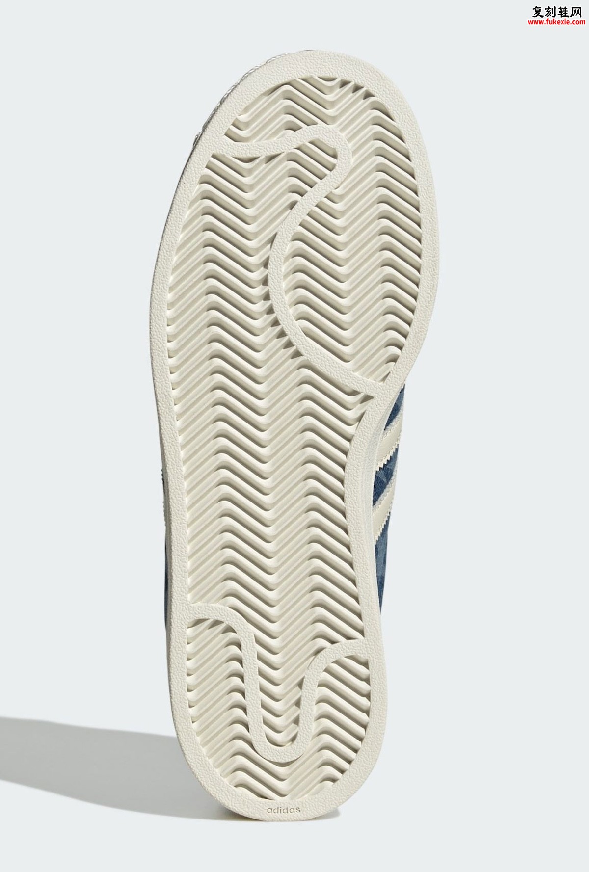 adidas Superstar“Denim Stars”2025年秋登场，牛仔星纹设计致敬经典街头基因