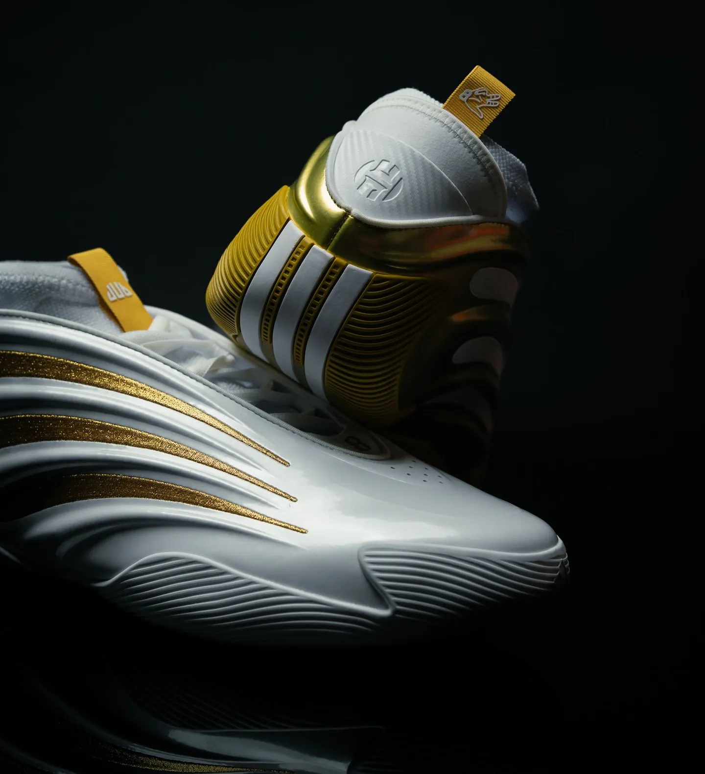 2025雷霆登顶！杰伦·威廉姆斯亲穿adidas Harden Vol.9冠军纪念PE震撼亮相