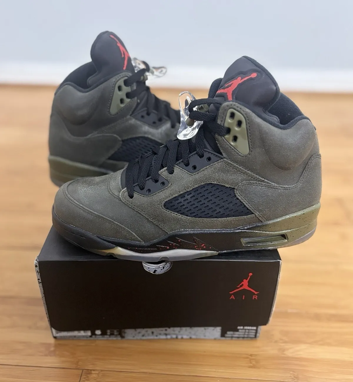 Air Jordan 5 “Fear” 恐惧套装经典回顾：2013年发售的橄榄绿战靴与乔丹精神传承