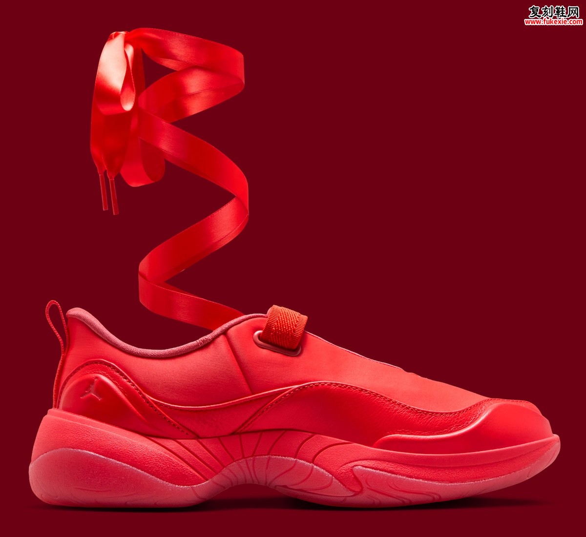 当芭蕾美学邂逅运动基因：Jordan Pointe ‘智利红’ 以优雅廓形开启2026春季女鞋新叙事