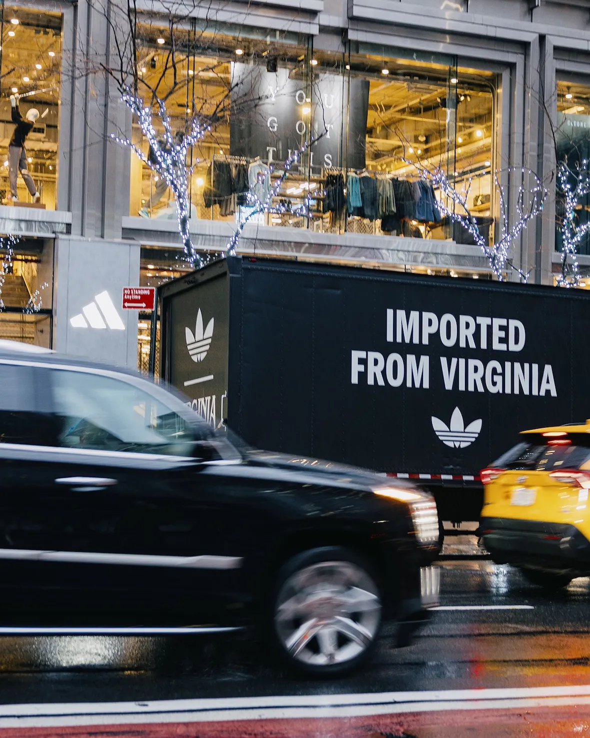 Pharrell x adidas Adistar Jellyfish「全黑」配色纽约率先登场 2026年春季全球发售