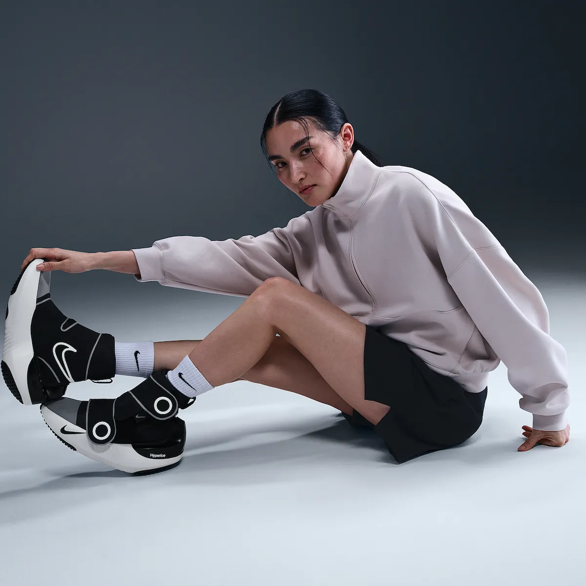Hyperice x Nike Hyperboot可穿戴恢复靴799美元:三档加热融合Normatec三段气压按摩插图8 Hyperice x Nike Hyperboot可穿戴恢复靴799美元:三档加热融合Normatec三段气压按摩