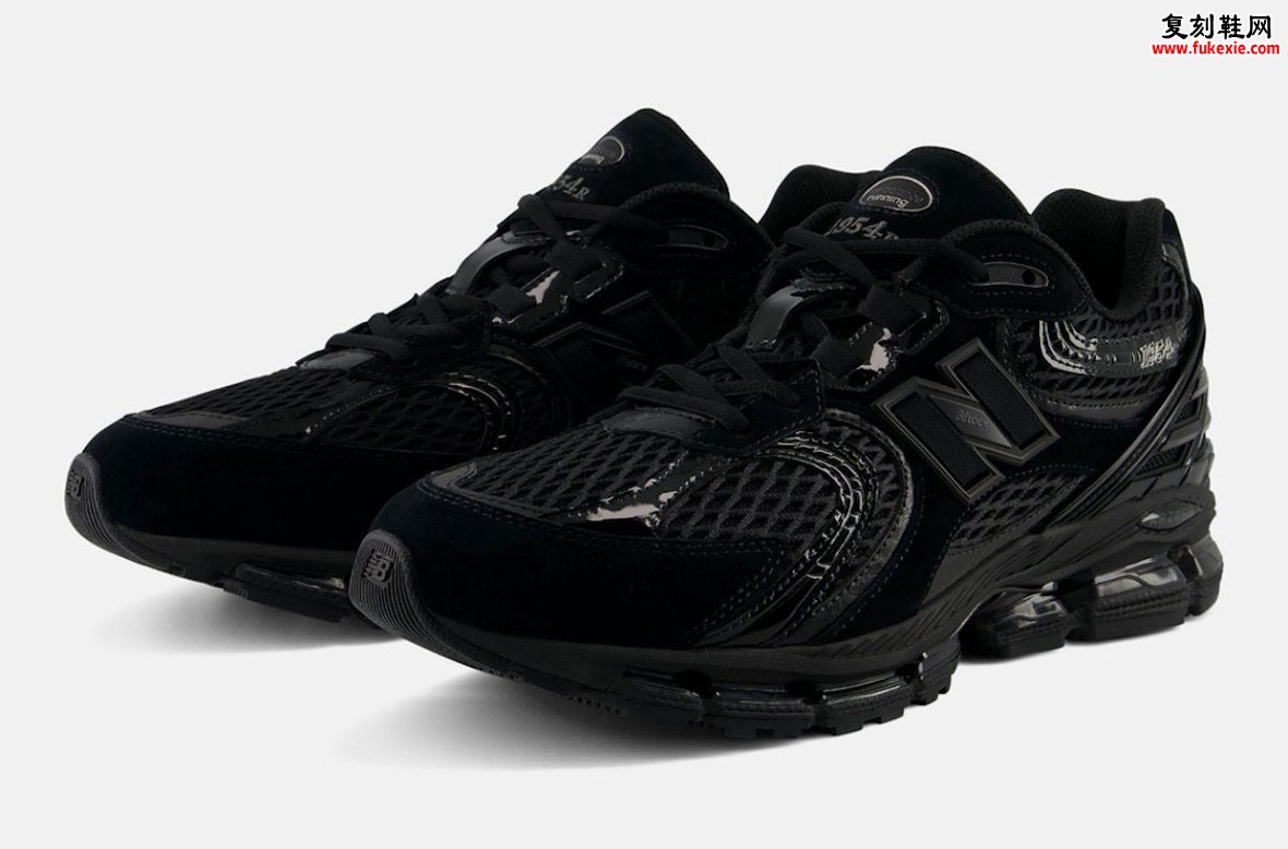 New Balance 1954R黑色版2026年夏季发售：漆皮覆层与ABZORB缓震构筑全黑隐形跑鞋缩略图