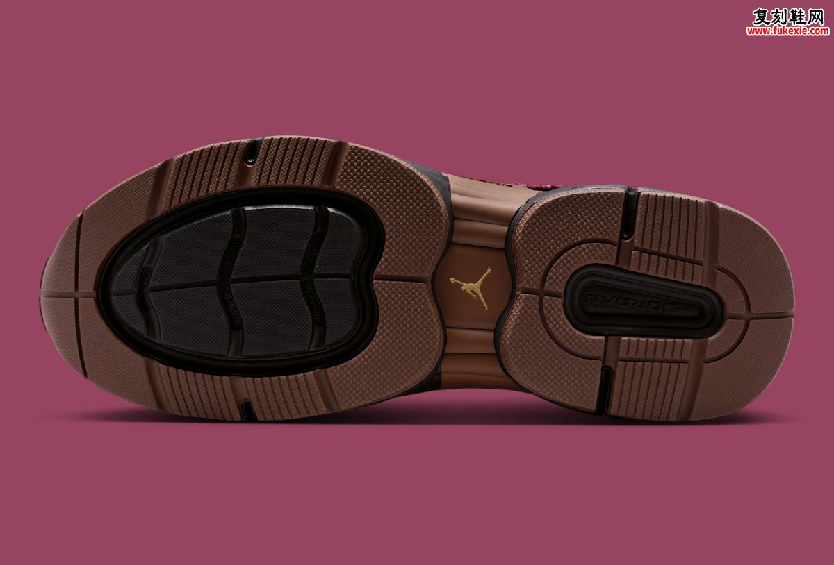 乔丹Trunner O/S “马年” 特别版以大地色调与训练基因诠释农历新年传统,预计2026年春发售