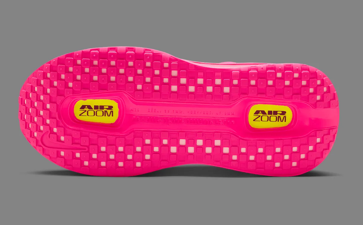 Nike Vomero Premium “Hyper Pink”「超粉」女子跑鞋即将发售 极致缓震与潮流美学完美融合