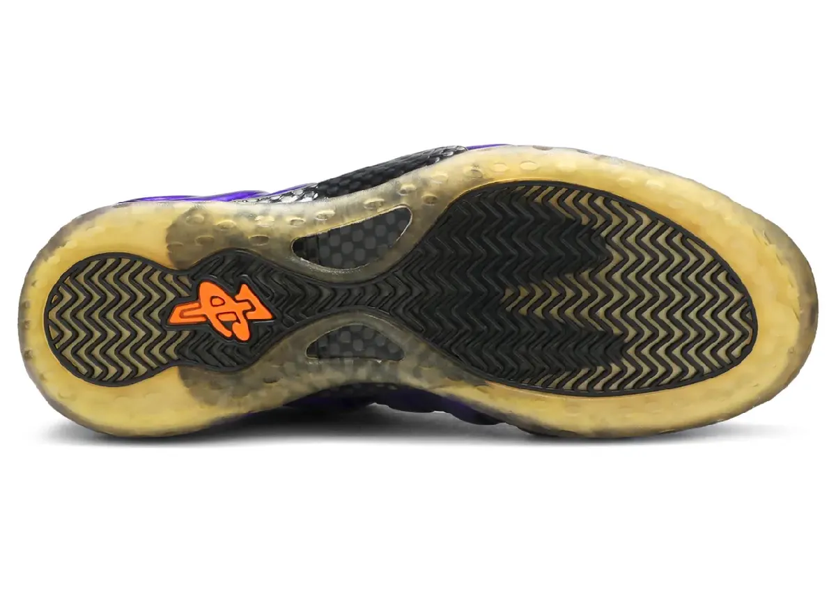 Nike Air Foamposite One“尼菲克斯太阳”2027年春季复刻，电光紫鞋身搭配橙黑细节