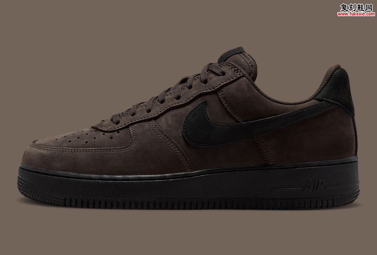 Nike Air Force 1 Low“Black Tea”“红茶”2026年4至5月发售，做旧棕黑配色搭配绒面革提升经典质感