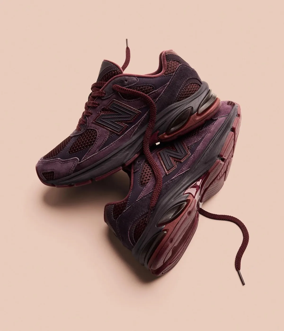 里奇·保罗联名New Balance 2010 “心无旁骛”系列发布:以专注哲学重塑千禧性能美学