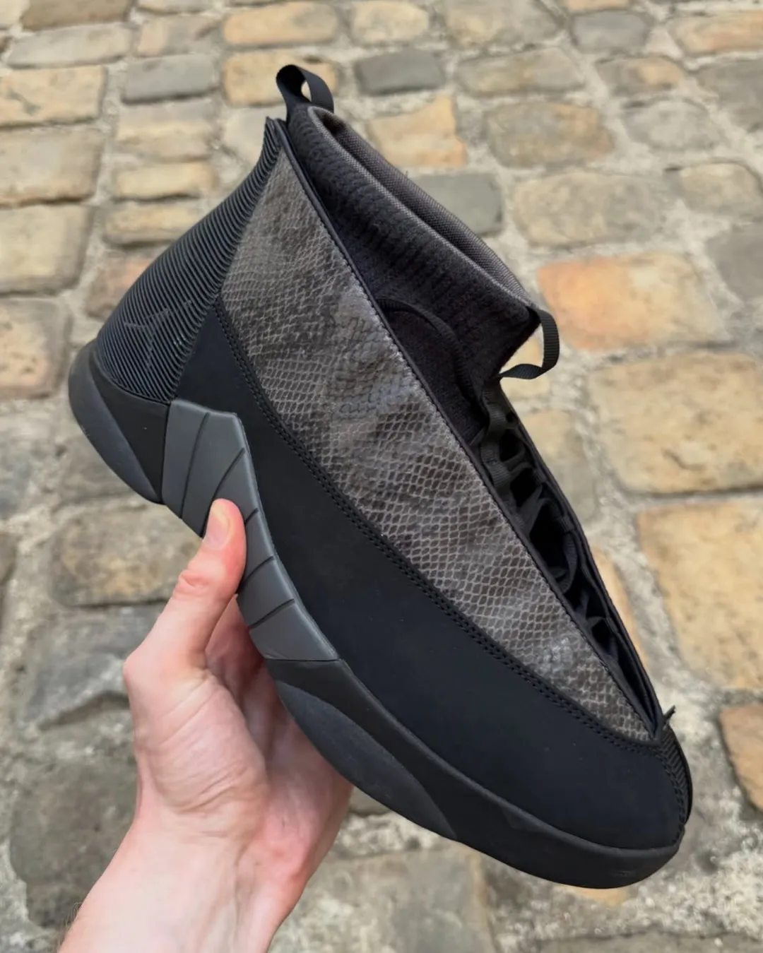 Air Jordan 15 “Snakeskin”蛇皮新色确认秋季发售，黑魂材质能否为这双冷门正代正名？