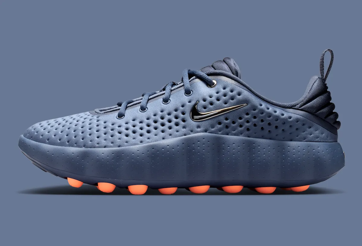 22个节点的蓝调叙事：Nike Mind 002 ‘Thunder Blue’ 如何用足底感知重新定义夏季行走