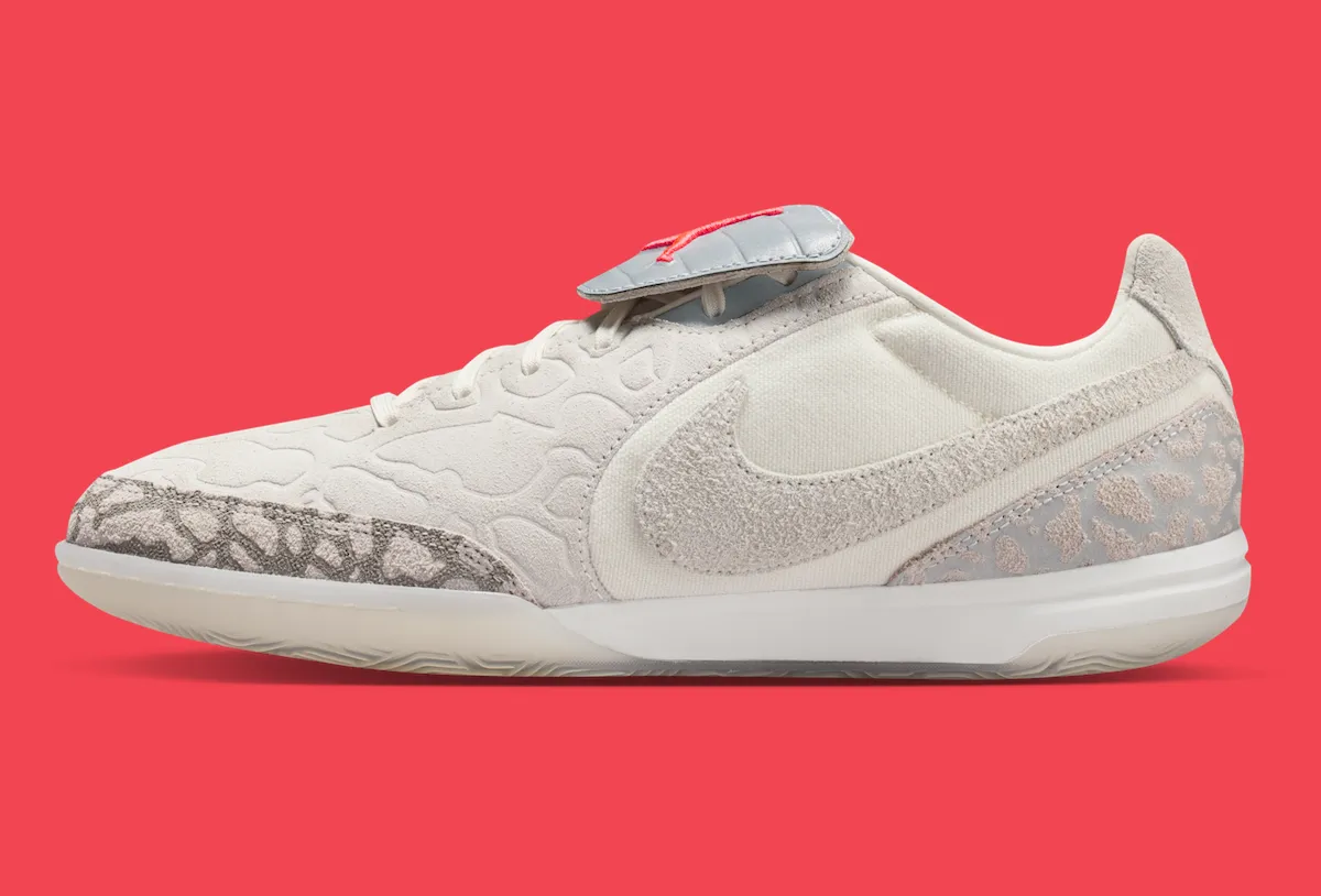 Jordan Tiempo Streetgato SE Phantom/Infrared lateral side