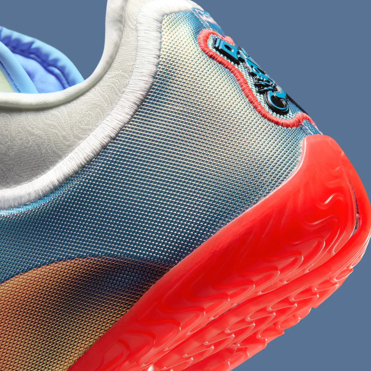 Nike LeBron 23 “Motor King”勒布朗二十三代签名战靴Motor King配色致敬2007东决天神下凡