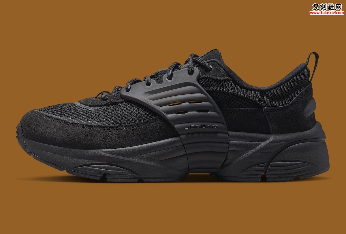 Jordan Trunner O/S 'Black Cat' 黑猫鞋款发布：2025秋季限量上市